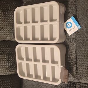 IDesign plastic jewelry trays